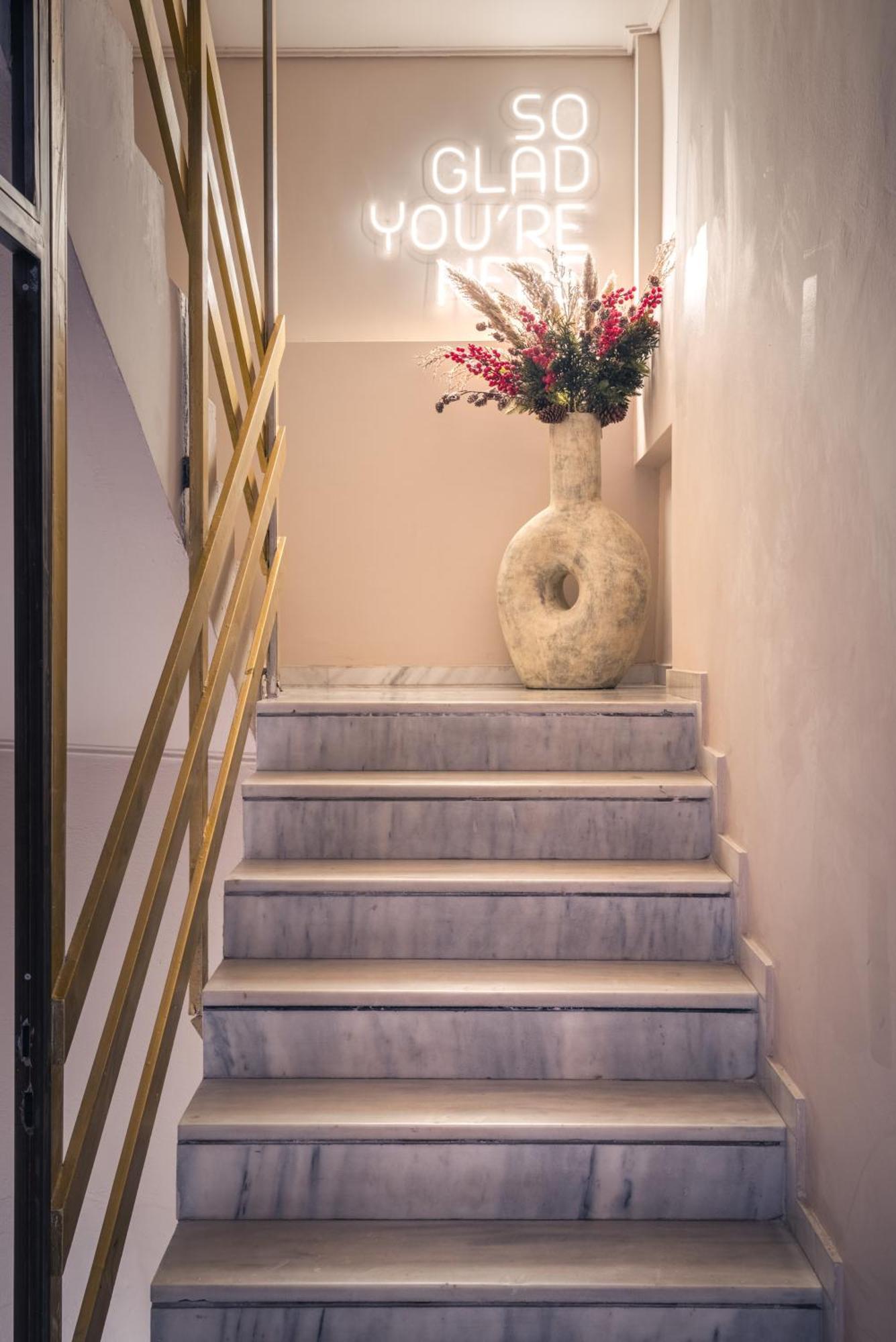 Num Suites & Lofts 雅典 外观 照片